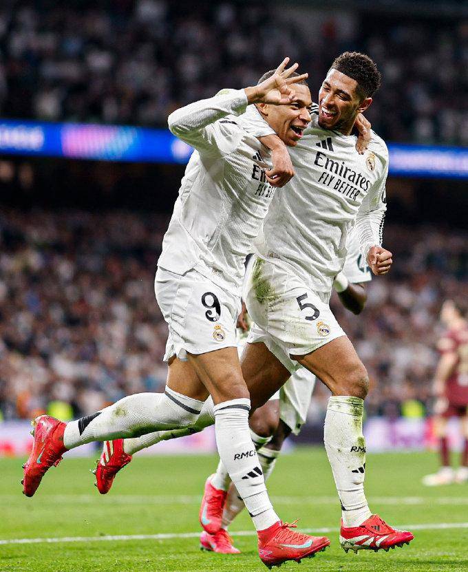 关于姆巴佩替补上场改变战局，莱比锡防线瞬间崩溃！的信息