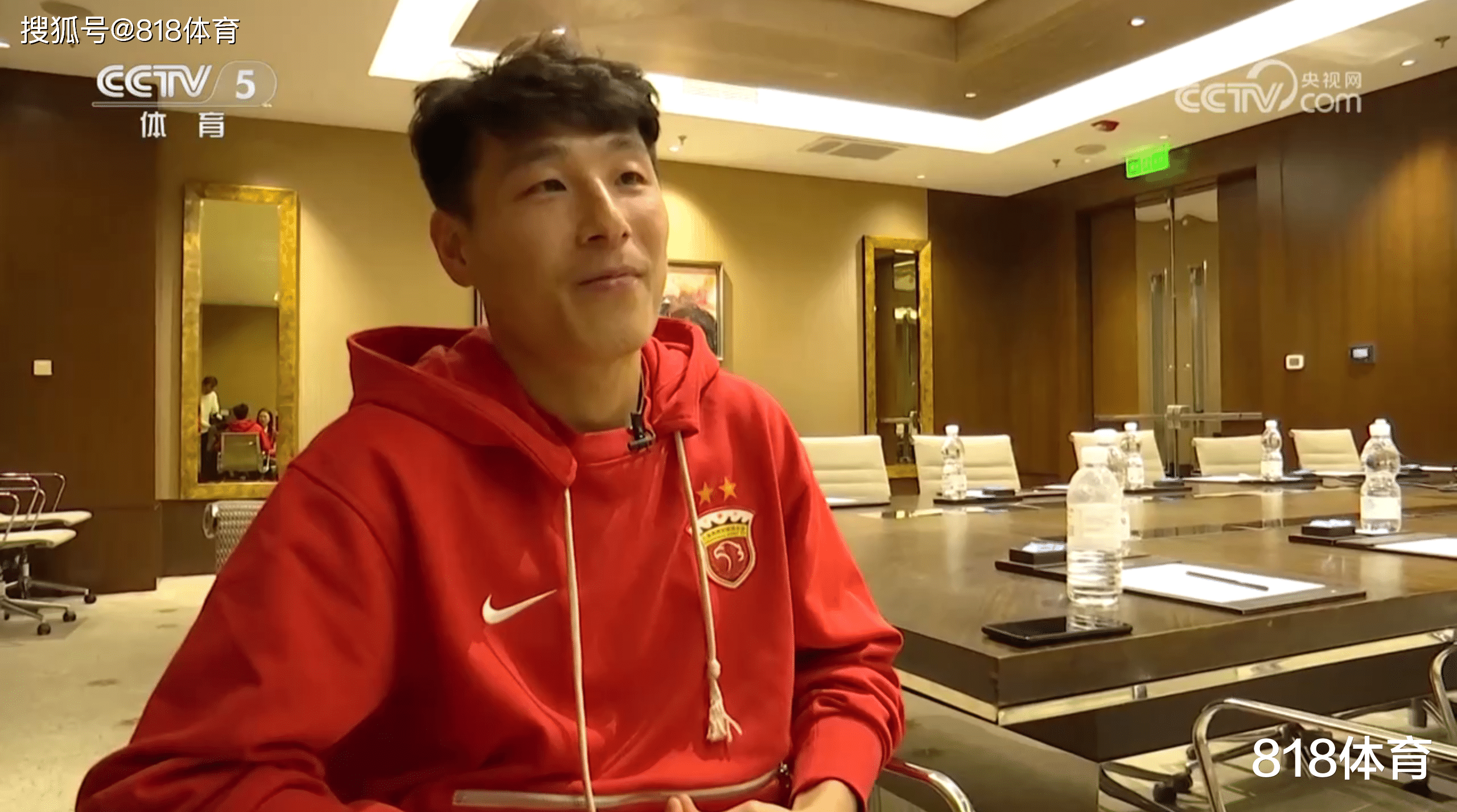 包含孙兴慜再度上演帽子戏法，武磊后防线成筛子！的词条